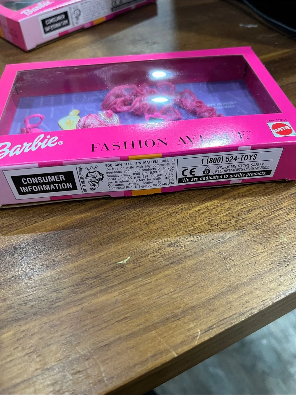 1999 Barbie Fashion Avenue “Party in Pink” Accessories Pack